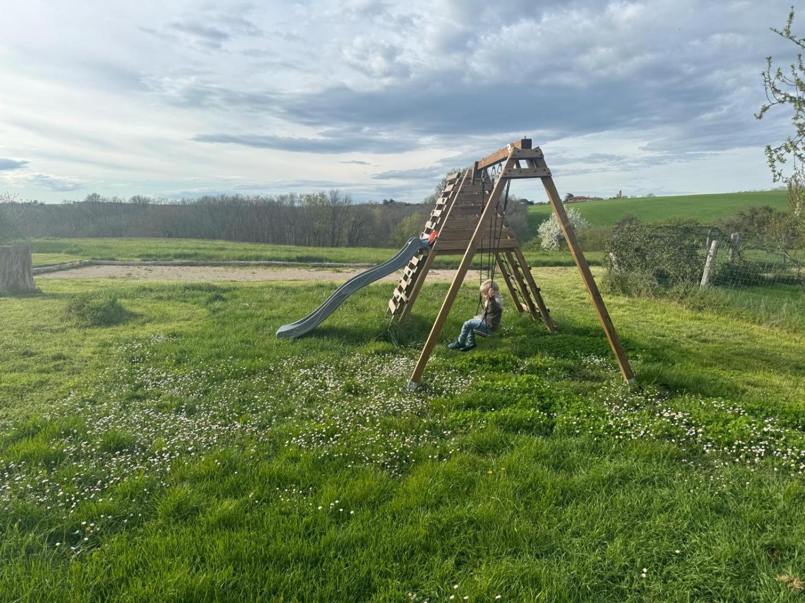 Bed and Breakfast Les Hauts de Grazac Grazac  Exterior foto